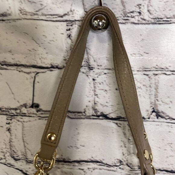 Kate Spade Chain and Leather Strap Magnetic Closure Gray Tan Tote Handbag Purse - Picture 6 of 16